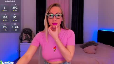 Polly online show from May 2026 08:42:02 AM