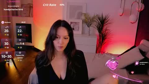 Agnes online show from October 2025 08:32:01 AM