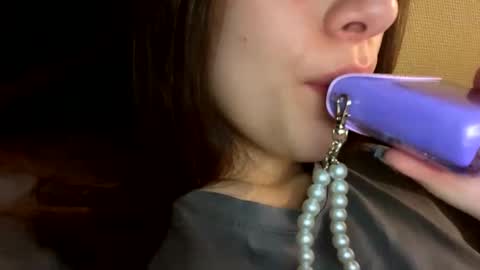 Agnes online show from November 2025 10:07:01 AM