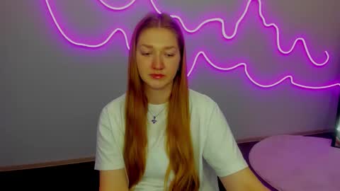 Snapshot of agnesarden chatting on March 2025 06:08:02 PM AgnesArden online show from March 2025 06:08:02 PM