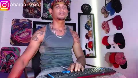 Aharon  Zamora online show from January 2025 03:00:02 AM