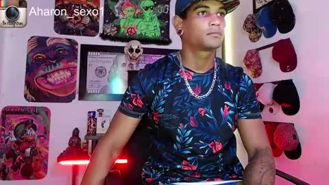 Aharon  Zamora online show from January 2025 01:11:01 PM
