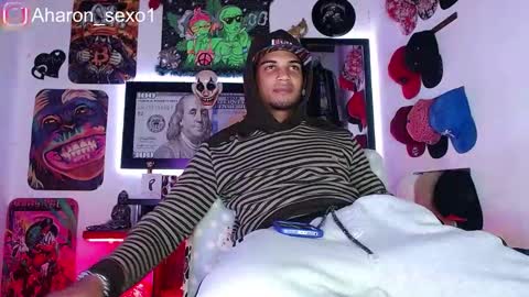 Aharon  Zamora online show from February 2025 06:39:01 AM