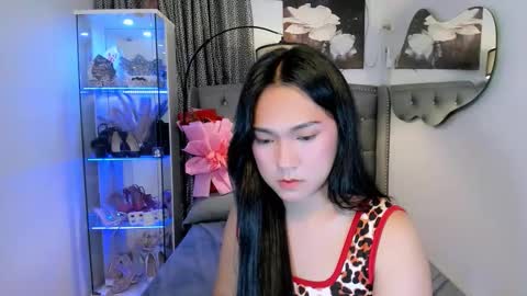 Ahmri online show from November 2025 06:06:02 PM