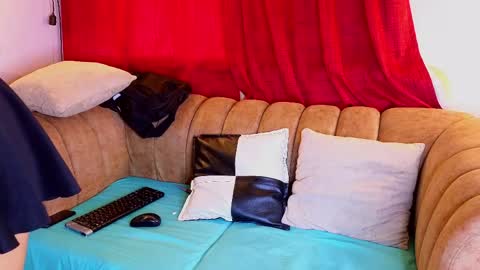 AHNAY online show from April 2026 07:22:01 PM