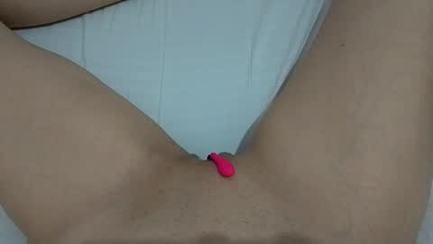 Snapshot of ahsexi chatting on December 2024 01:29:01 AM Taylor online show from December 2024 01:29:01 AM