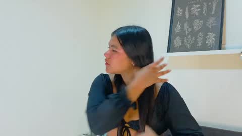 Snapshot of ahslyevans__ chatting on April 2026 12:08:02 PM AHSLY online show from April 2026 12:08:02 PM