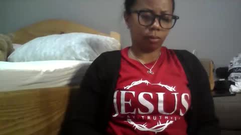 Snapshot of aicha_boobs chatting on May 2026 04:04:01 PM Aicha boobs online show from May 2026 04:04:01 PM