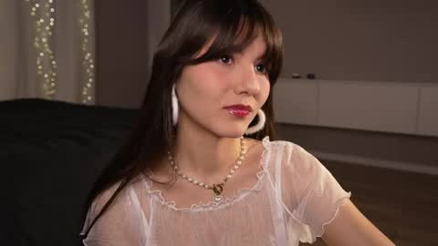 Snapshot of aicharae chatting on May 2026 07:52:02 PM Vicky online show from May 2026 07:52:02 PM