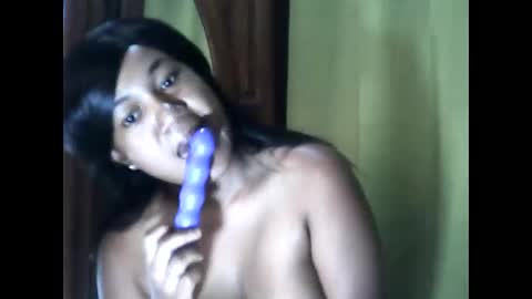 aicharoue_19 online show from December 2024 01:54:02 PM