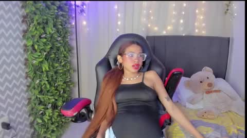 Snapshot of aida_princess chatting on March 2025 07:47:02 AM Aida online show from March 2025 07:47:02 AM