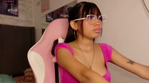 Snapshot of aida_princess chatting on October 2025 11:47:02 PM Aida online show from October 2025 11:47:02 PM