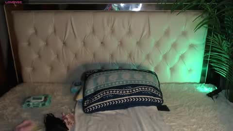 Snapshot of aidan_twink chatting on September 2025 11:53:02 PM AIDAN online show from September 2025 11:53:02 PM