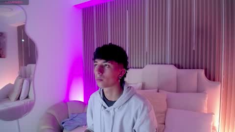 Snapshot of aiden_rivers_ chatting on March 2026 01:02:01 PM Aiden online show from March 2026 01:02:01 PM