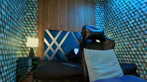 aiden_royce online show from October 2025 02:34:02 AM