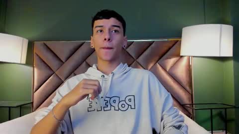 aiden_royce online show from November 2025 11:53:02 AM