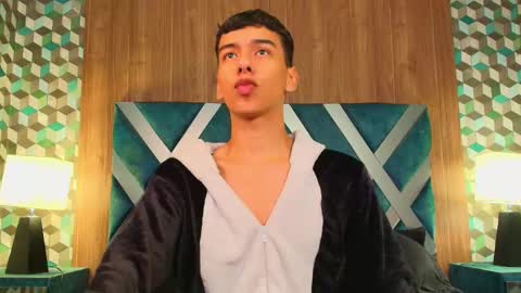 aiden_royce online show from November 2025 08:41:01 PM