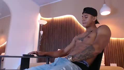 Aiden online show from September 2025 01:16:02 PM