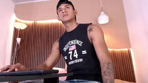 Aiden online show from October 2025 01:06:02 PM