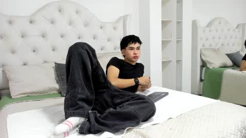 Snapshot of aiiden_15 chatting on February 2025 12:00:01 PM Aiden online show from February 2025 12:00:01 PM