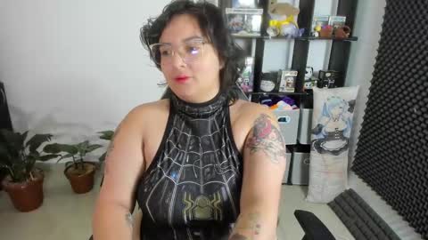 Snapshot of aikadreams chatting on February 2025 12:19:01 PM Catalina online show from February 2025 12:19:01 PM