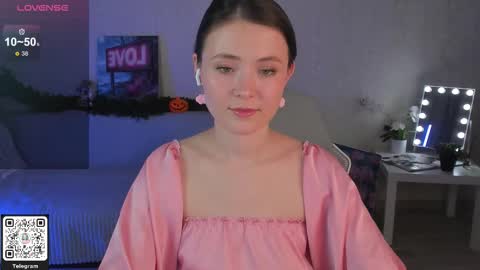 Lynn online show from November 2025 01:47:02 PM