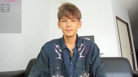 Snapshot of aiko_miracle chatting on March 2026 03:23:01 AM birthday here online show from March 2026 03:23:01 AM