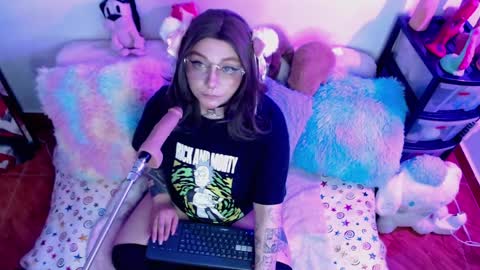 Snapshot of aiko_yagami chatting on February 2025 05:14:01 AM Aiko online show from February 2025 05:14:01 AM