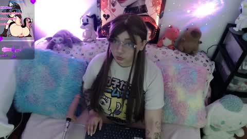 Snapshot of aiko_yagami chatting on February 2025 04:25:02 AM Aiko online show from February 2025 04:25:02 AM