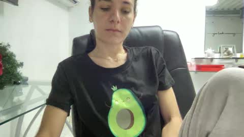 Aile online show from December 2024 11:46:01 PM