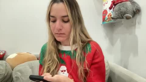 Aile online show from December 2024 04:32:02 PM