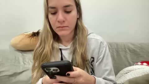 Aile online show from January 2025 01:22:01 PM