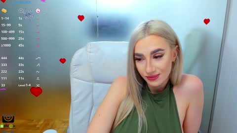 Snapshot of aileen_williams chatting on February 2025 01:42:02 PM Allie online show from February 2025 01:42:02 PM