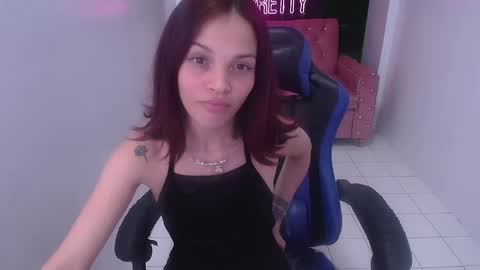 Ailen online show from December 2024 12:11:01 AM