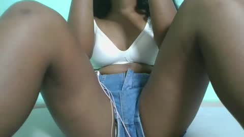 Snapshot of aimeamour chatting on January 2025 08:29:01 PM aimeamour online show from January 2025 08:29:01 PM