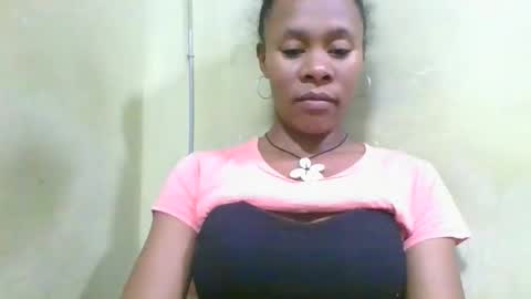 Snapshot of aimee982179 chatting on May 2026 04:35:02 PM aimee982179 online show from May 2026 04:35:02 PM