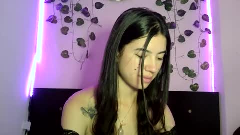 J  online show from December 2024 05:00:01 PM