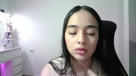 AINE online show from December 2025 01:00:01 AM