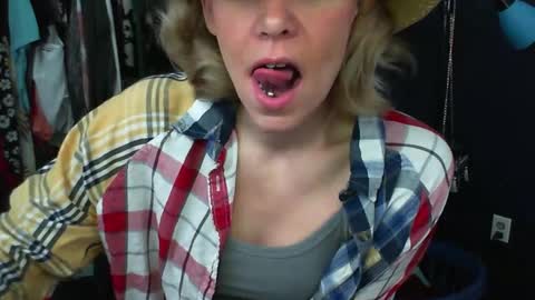 Snapshot of aiortac chatting on January 2025 03:28:02 PM aiortac online show from January 2025 03:28:02 PM