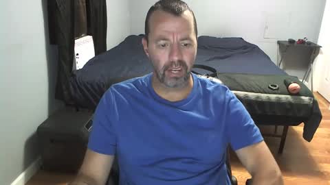 Daddy online show from October 2025 09:47:01 PM