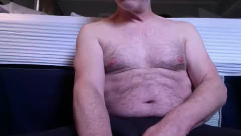 Snapshot of airier chatting on November 2025 03:08:02 PM airier online show from November 2025 03:08:02 PM