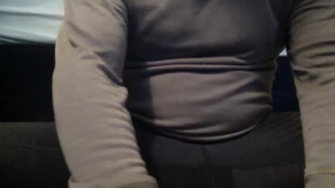 Snapshot of airier chatting on December 2025 02:04:02 PM airier online show from December 2025 02:04:02 PM