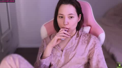 airyhill online show from December 2025 12:31:02 PM