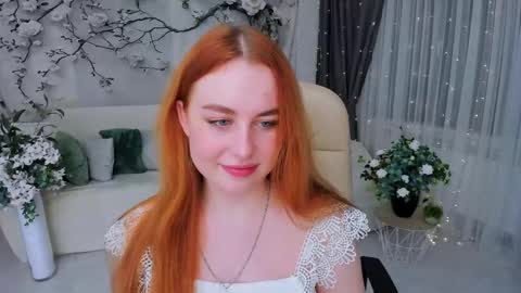 Snapshot of airysilhouette chatting on November 2025 04:12:02 PM Louise online show from November 2025 04:12:02 PM