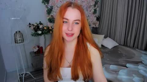 Snapshot of airysilhouette chatting on November 2025 10:15:01 AM Louise online show from November 2025 10:15:01 AM