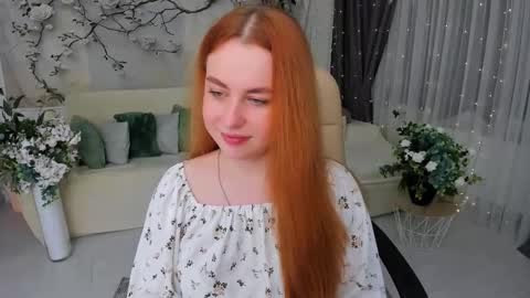 Snapshot of airysilhouette chatting on November 2025 04:12:01 AM Louise online show from November 2025 04:12:01 AM