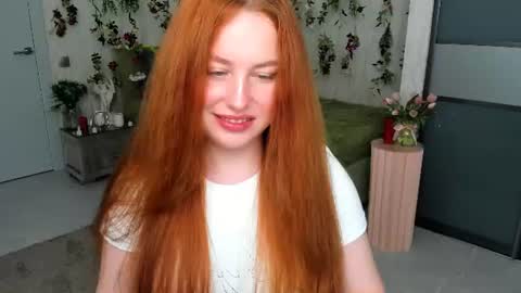 Snapshot of airysilhouette chatting on June 2026 07:29:01 PM Louise online show from June 2026 07:29:01 PM