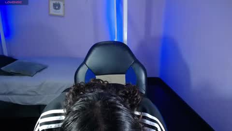     online show from October 2025 08:17:01 PM