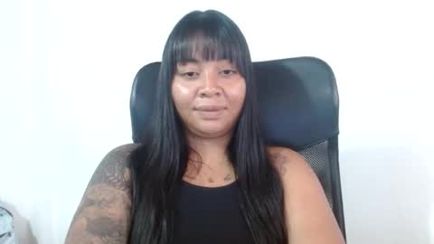 Snapshot of aisha_brownn chatting on January 2025 09:43:01 PM Aisha online show from January 2025 09:43:01 PM