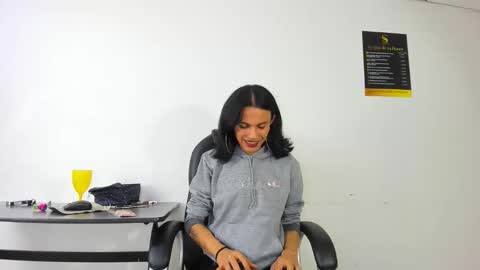 Snapshot of aisha_hotts777 chatting on November 2025 04:54:02 AM Aisha online show from November 2025 04:54:02 AM